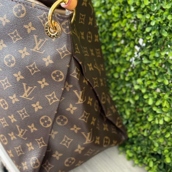 Pre owned Louis Vuitton Artsy MM - Picture 3 of 16